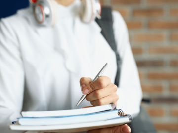 O que é curso extracurricular?